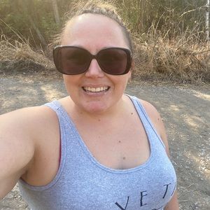 Meet your Posher, Tara